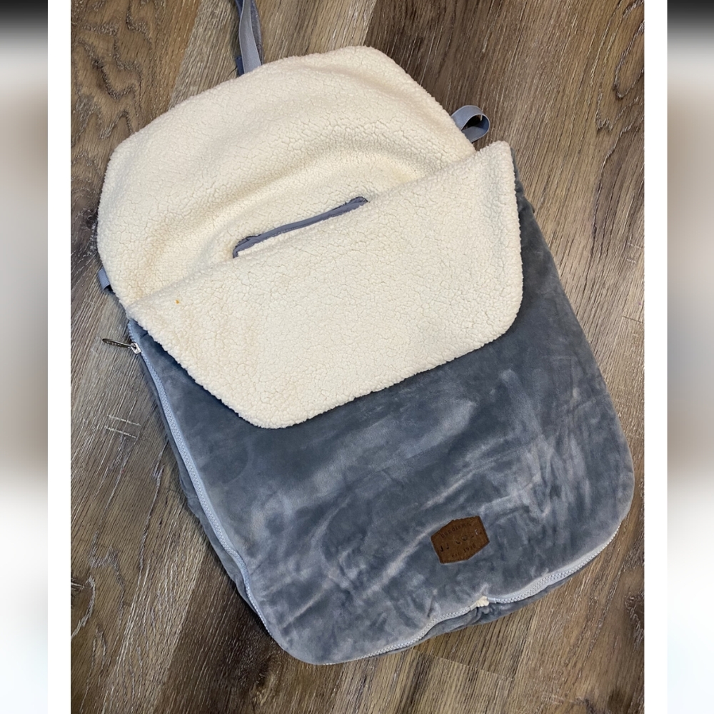 SOLD JJ Cole Bundle Cover